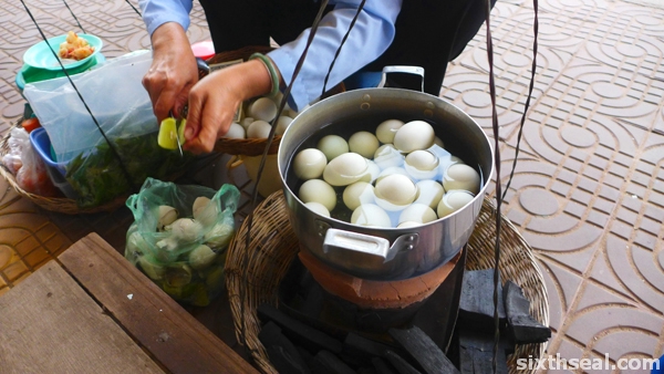 cambodia-balut