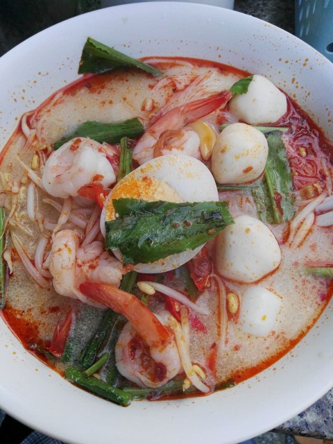 មីស៊ុបតុងយ៉ាំ (Photo Courtesy @ Lim Seng)