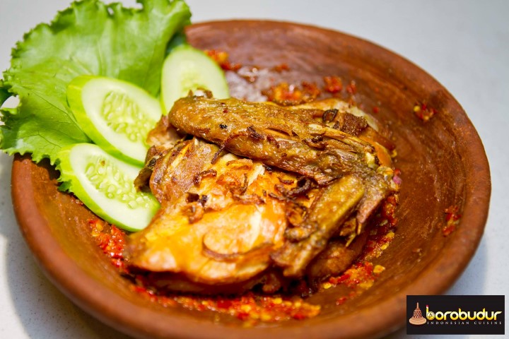 This is called Ayampenyet (Photo credit: Borobudur Indonesian Cuisine)