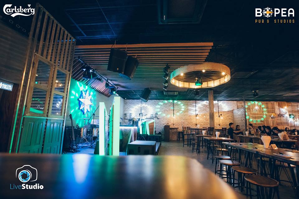 ទីតាំងធំទូលាយ ម្ហូបឆ្ងាញ់ បរិយាកាសរីករាយ!