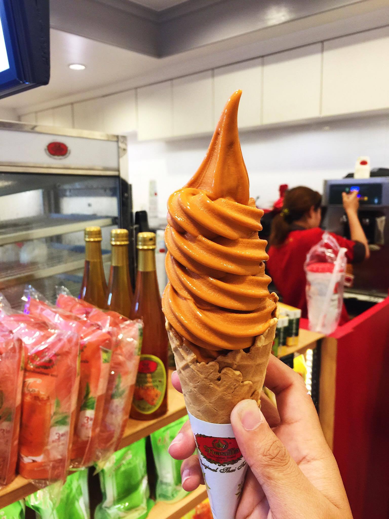 ការ៉េម Soft Serve របស់ Chatramue