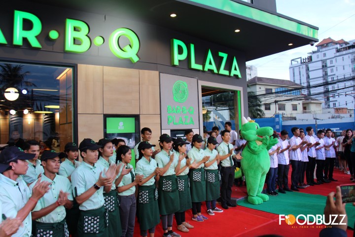 Opening Day, Bar-B-Q-Plaza Toul Kork