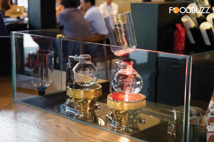One of the Coffee Experiences at Starbucks Bokor, this is called Siphon