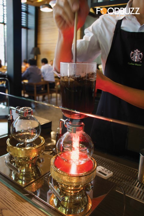 One of the Coffee Experiences at Starbucks Bokor, this is called Siphon