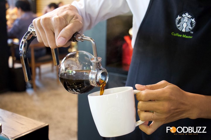 One of the Coffee Experiences at Starbucks Bokor, this is called Siphon