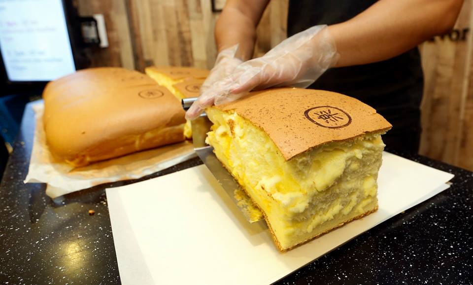 នំដែលកំពុងល្បីខ្លាំងនាពេលអីលូវនេះ