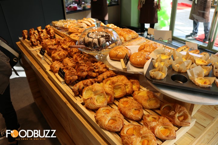 Plenty choices of pastries and cakes