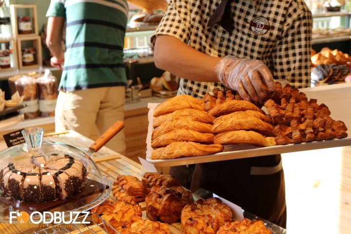 Daily freshly-baked bread and pastry