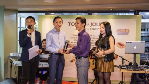 Prize presented to the lucky customer
