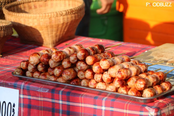 សាច់ក្រកប្លែកៗជាច្រើនក៏បង្ហាញមុខនៅស្លាបព្រាដែរ