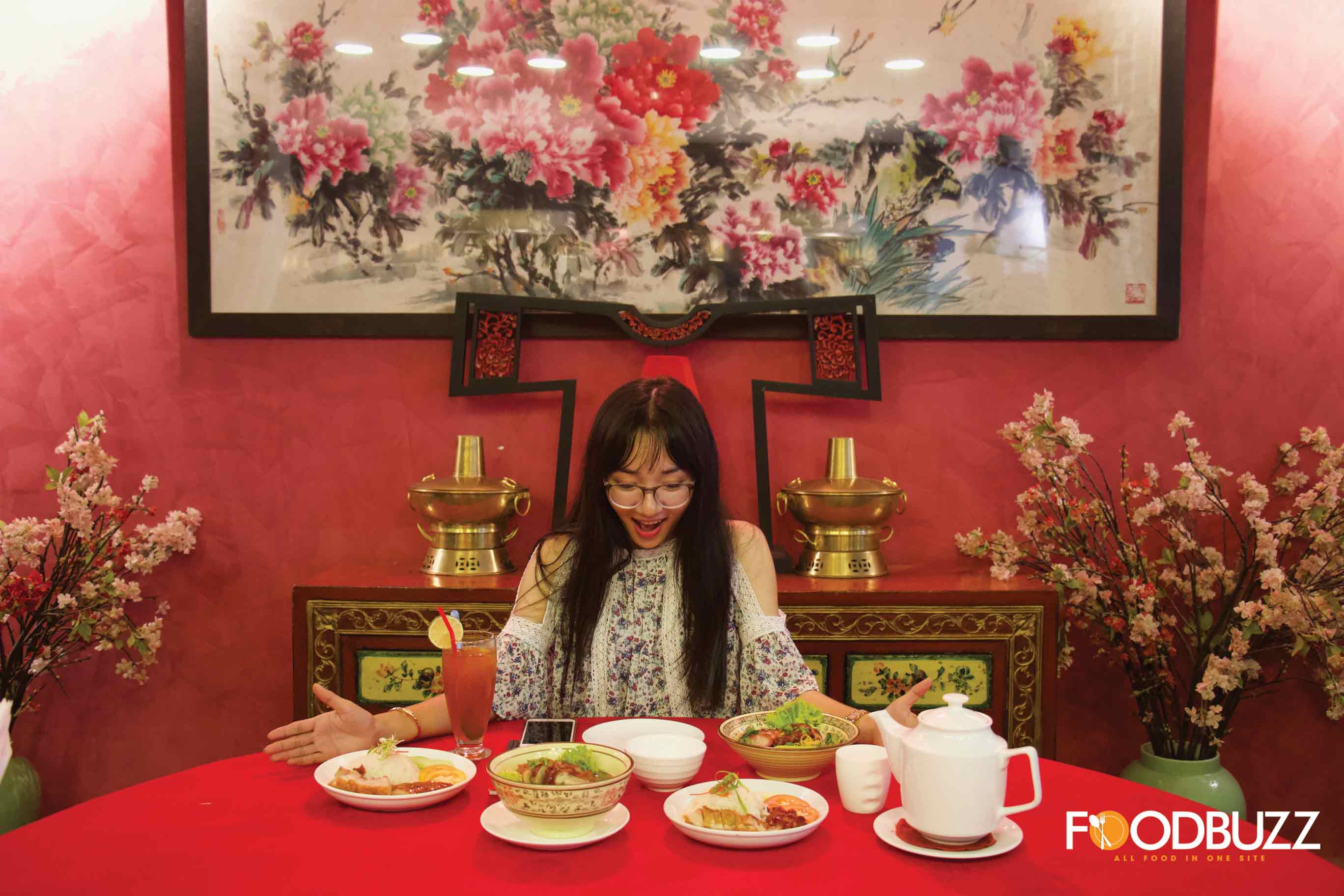 Enjoy your meal like an emperor in Chinese movie/drama