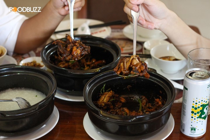 បបរខកង្កែបនៅ Park Cafe